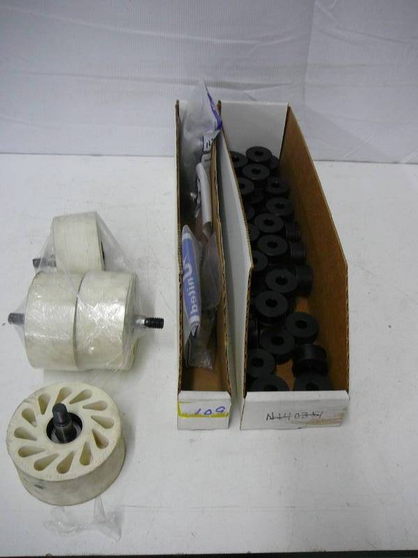 lot 62 image: Parts