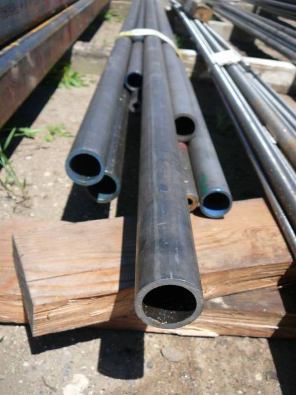 lot 72 image: Round Tubing