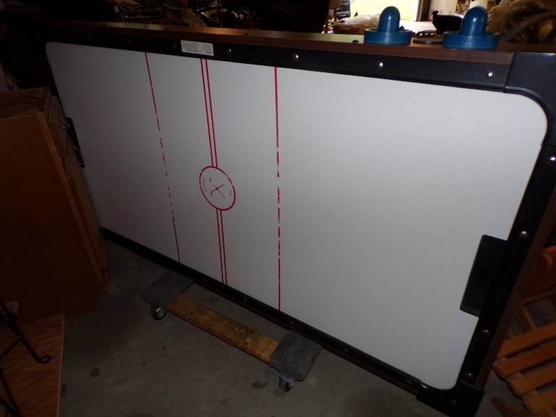 lot 6 image: Large Air Hockey Table