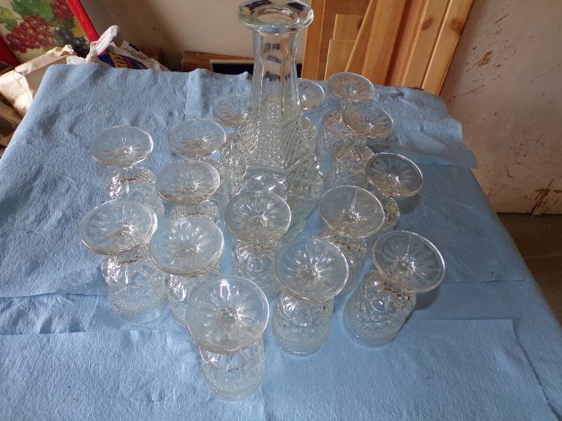 lot 57 image: Wine Decanter with Wine Glasses