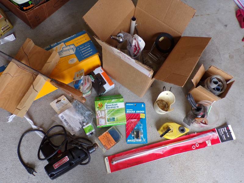 lot 70 image: Assorted Tools and Hardware