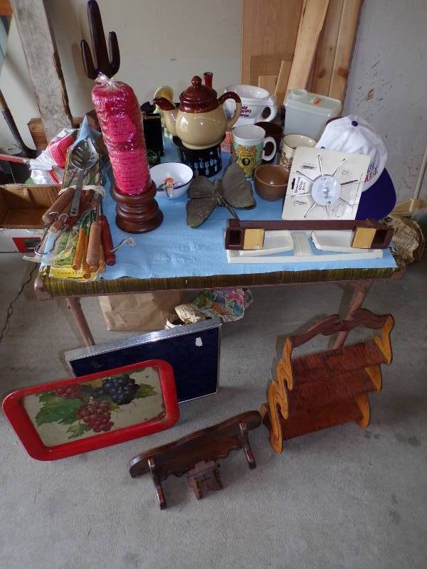 lot 85 image: Assorted Household Dcor and more