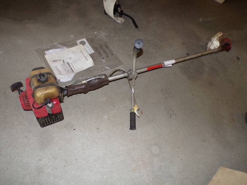 lot 120 image: Gas String Trimmer