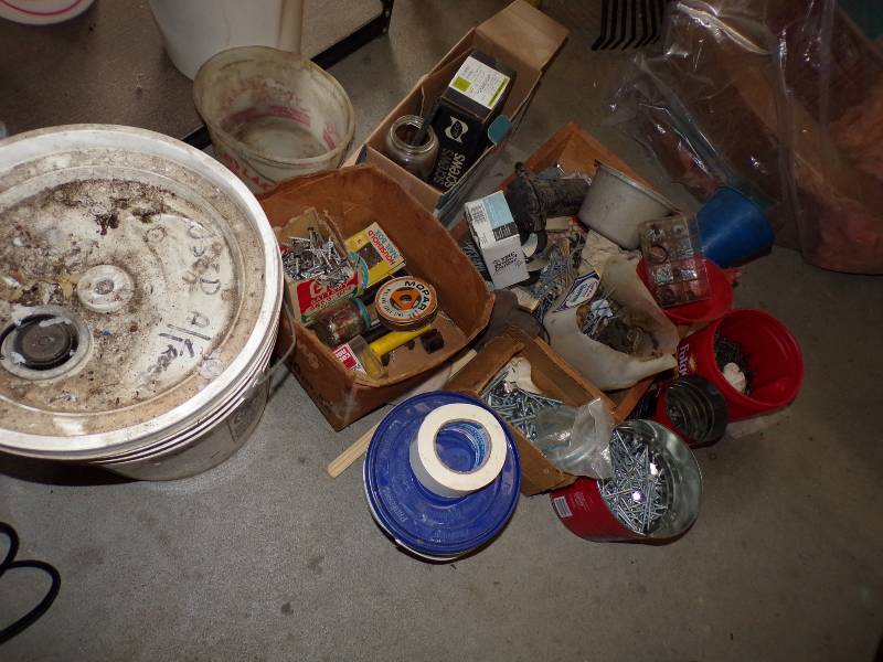 lot 122 image: Nails and Assorted Hardware