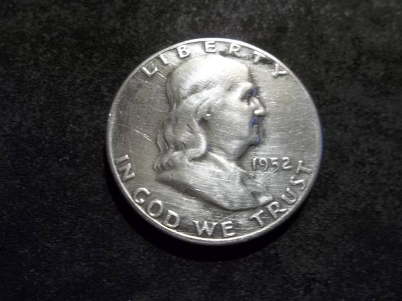 lot 104 image: 1952 S Franklin Half Dollar