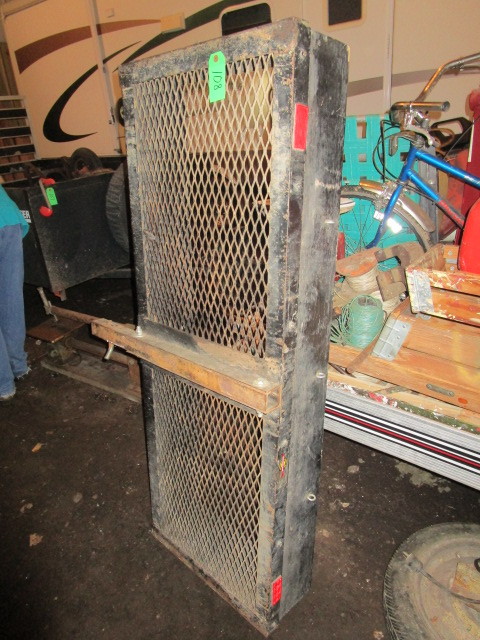 lot 108 image: HITCH HAULER
