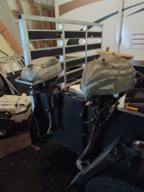 lot 111 image: OUTBOARD MOTORS FOR PARTS