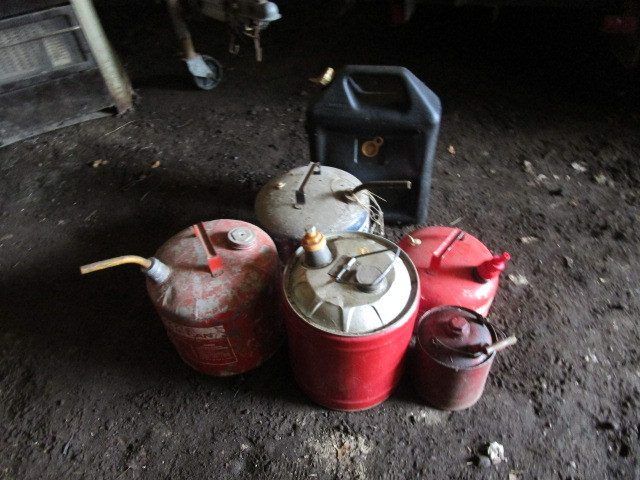 lot 120 image: METAL FUEL CANS