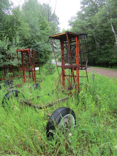 lot 171 image: HIGH JACKER TREE STAND BASE