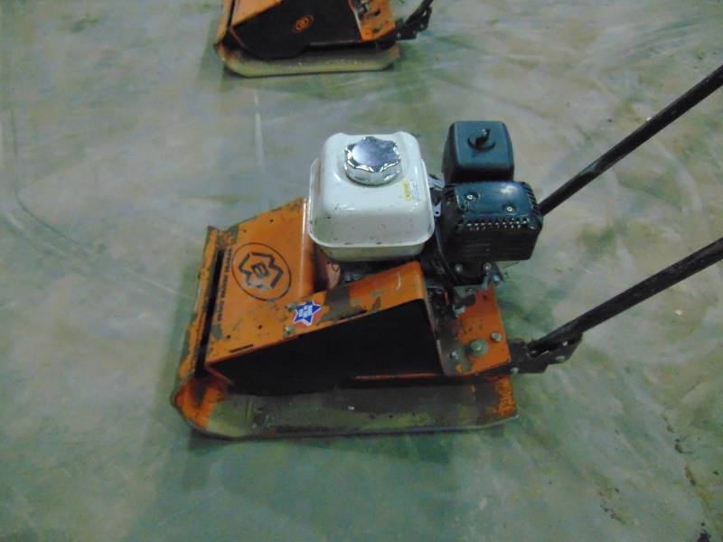 lot 31 image: MBW Plate Compactor