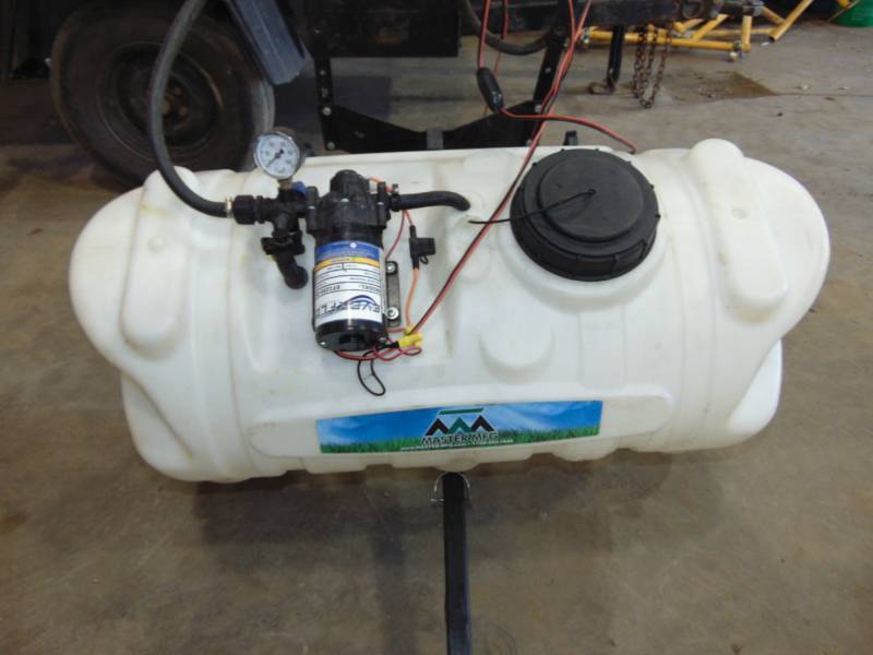 lot 34 image: Master Manufacturing Towable Sprayer