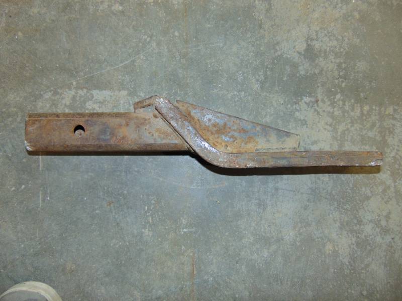 lot 42 image: Receiver Hitch