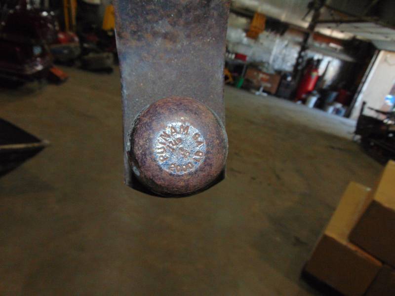 lot 43 image: Receiver Hitch With 1-78 Ball