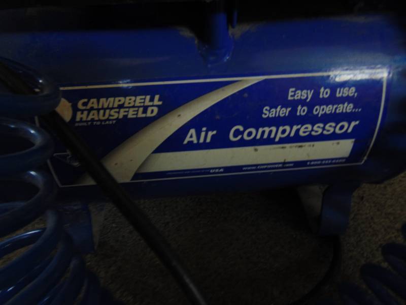 lot 57 image: 2 Gallon Campbell Hausfeld Air Compressor