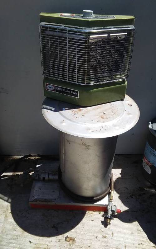lot 33 image: LB Model 341-G 25.000 BTU Heater, Primus 8000 BTU Propane Heater