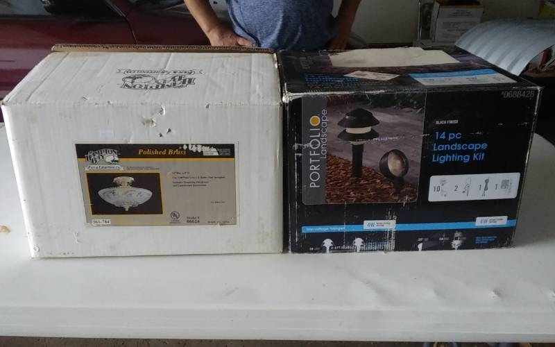 lot 44 image: Landscape Lighting Kit, Ceiling Light Fixture