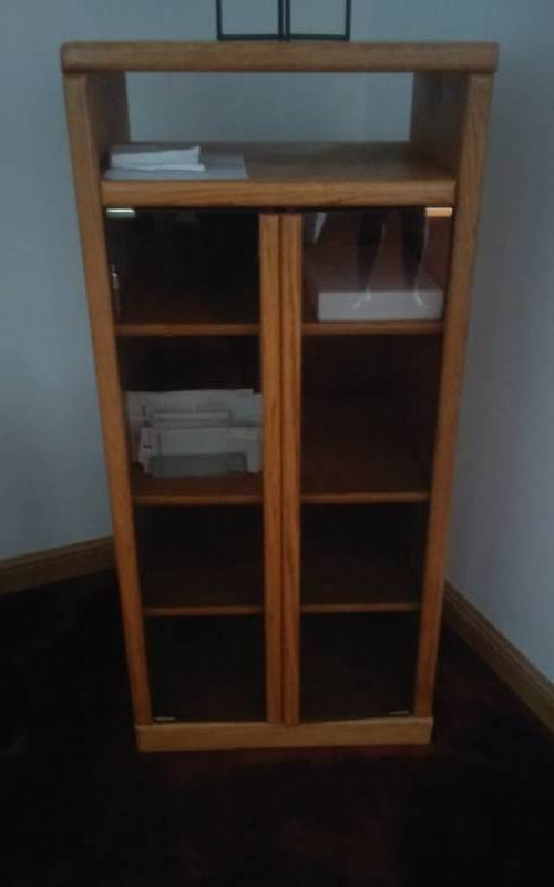 lot 61 image: Electronics Media Cabinet With 2-Glass Doors 24x20x52
