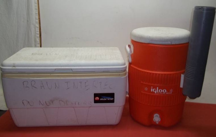 lot 95 image: Cooler and Drink Dispencer
