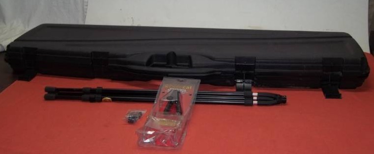 lot 102 image: Gun Case and Accessories