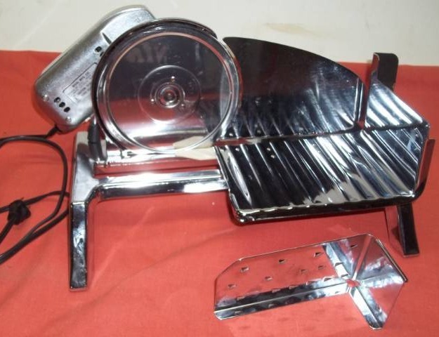 lot 84 image: Meat Slicer