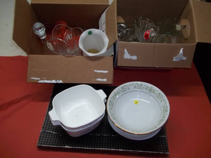 lot 62 image: Assorted Glassware