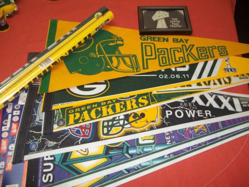 lot 17 image: Green Bay Sports Memorabilia
