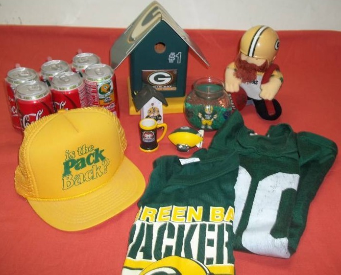lot 19 image: Green Bay Sports Memorabilia