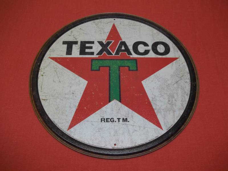 lot 35 image: Metal Sign