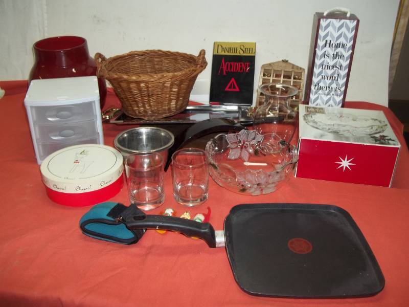 lot 42 image: Assorted Housewares and More