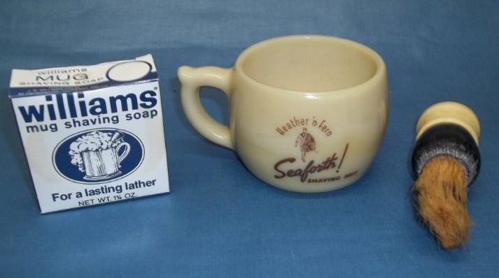 lot 185 image: Vinatge Shave Mug and Accessories