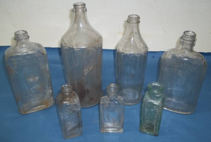 lot 216 image: Vintage Bottles
