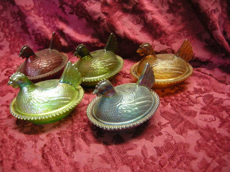 lot 21 image: 5 Vintage Hen-On-Nest