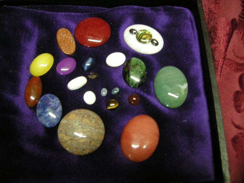 lot 63 image: Group Cabochon Mineral Specimens