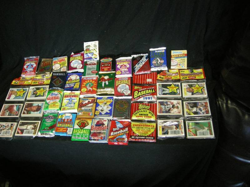 lot 102 image: Vintage 80s-90s Collector Baseball Cards, Sealed