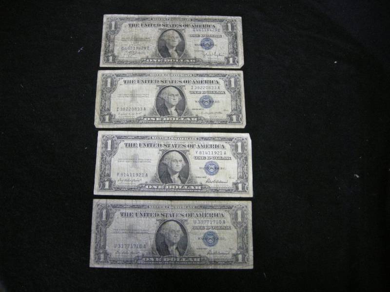 lot 110 image: 4 Silver Certificate $1 Bills