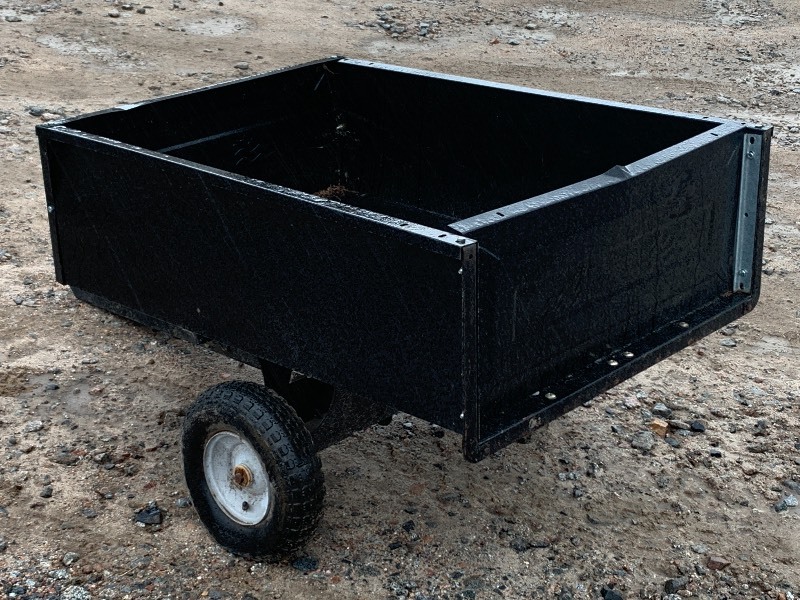 lot 17A image: Agri-Fab Lawn Tractor Trailer