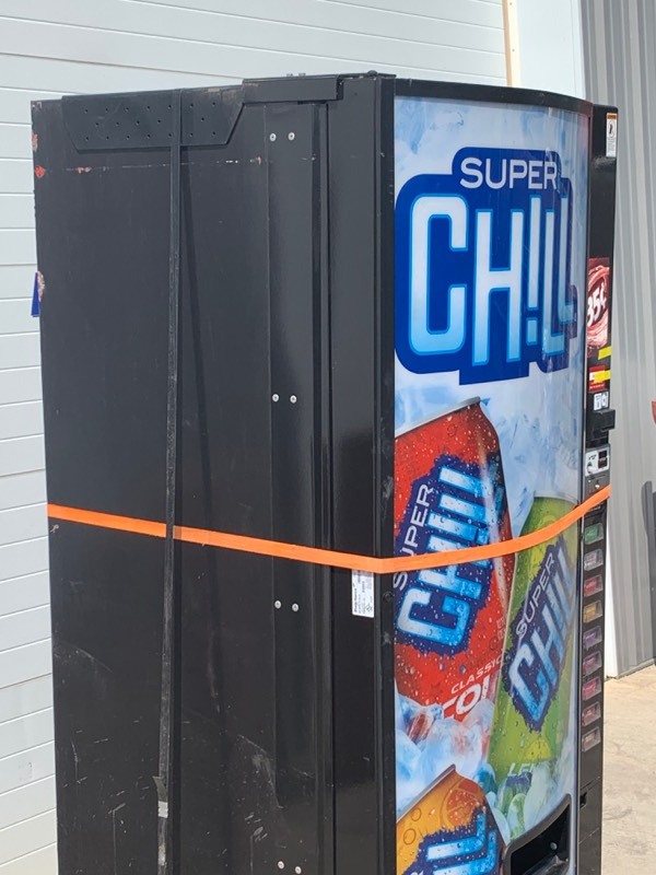 lot 3A image: Dixie-Narco Pop Vending Machine