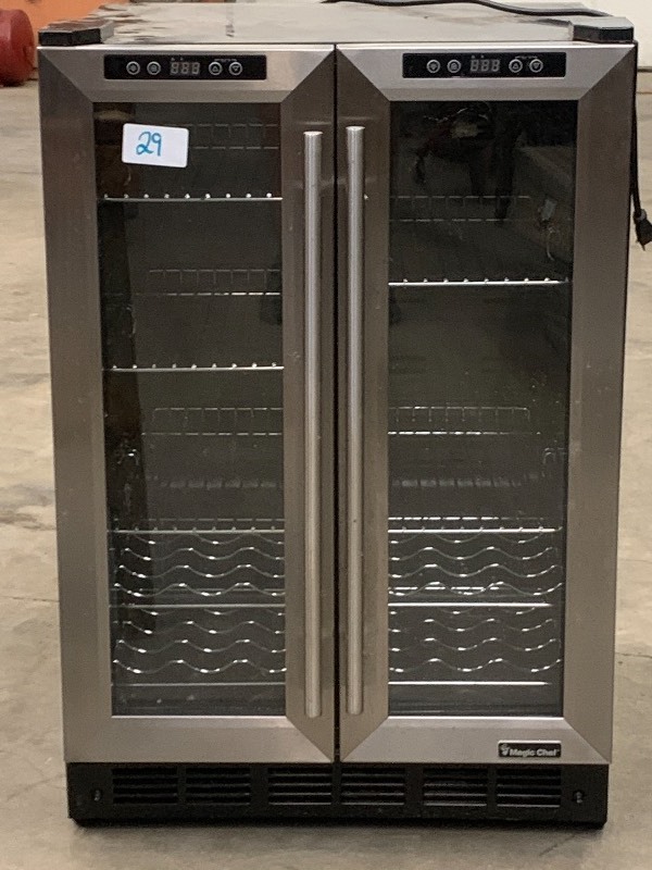 lot 29 image: Magic-Chef Wine Fridge
