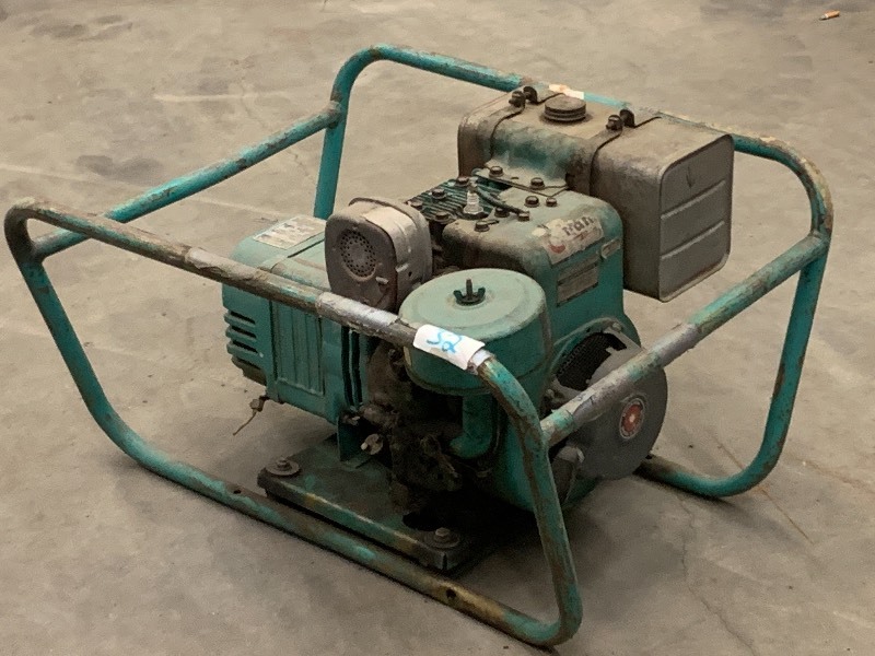 lot 32 image: Onan Commercial Generator