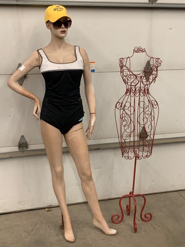 lot 55 image: Life-Size Female Manikin With Steel-Wire Clothing Display