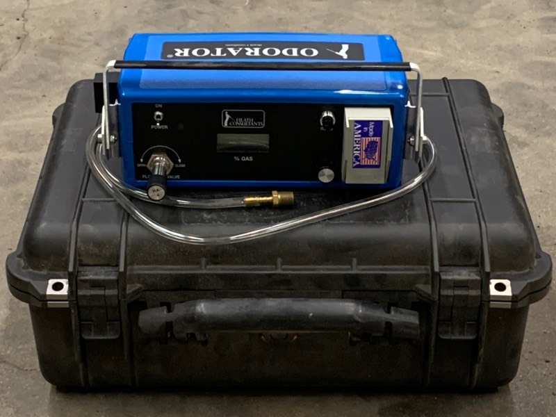 lot 83 image: Heath Equipment Odorator Leak Detector