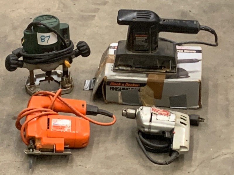 lot 89 image: Air Trio Unit, Horsepower Pulleys, Milwaukee Saw Stand Mount Kit