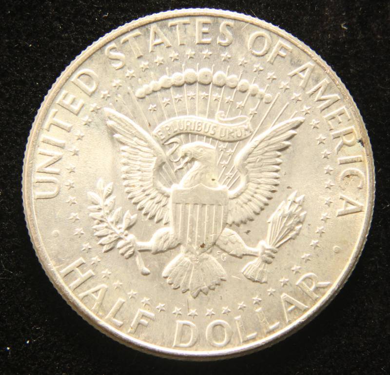 lot 54 image: 1964 KENNEDY HALF DOLLAR BU-UNC