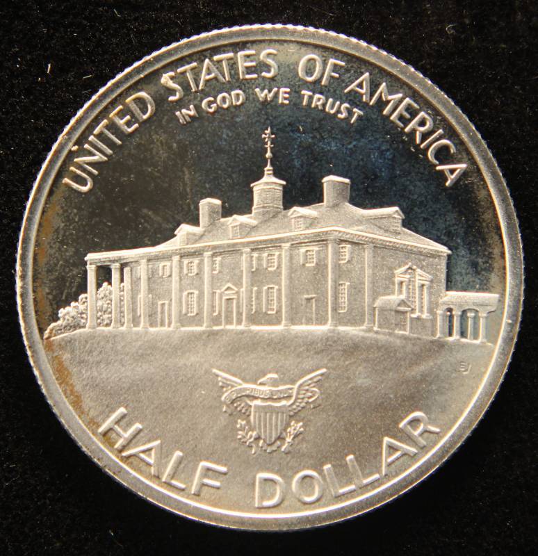 lot 55 image: 1982-S PROOF WASHINGTON COMMEMORATIVE US HALF DOLLAR