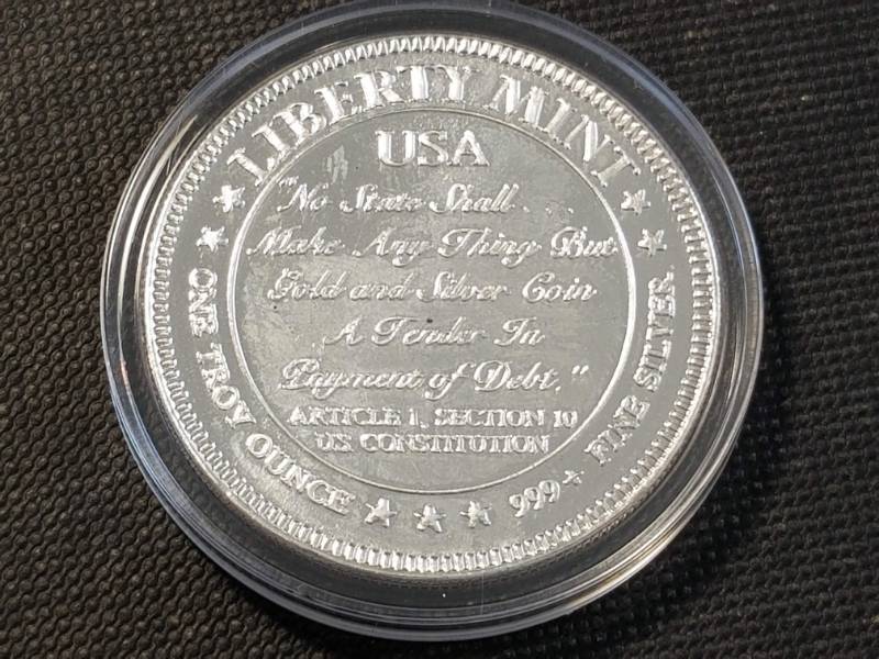 lot 13 image: 1 TROY OZ. .999 FINE SILVER USS CONSTITUTION IN AIRTITE