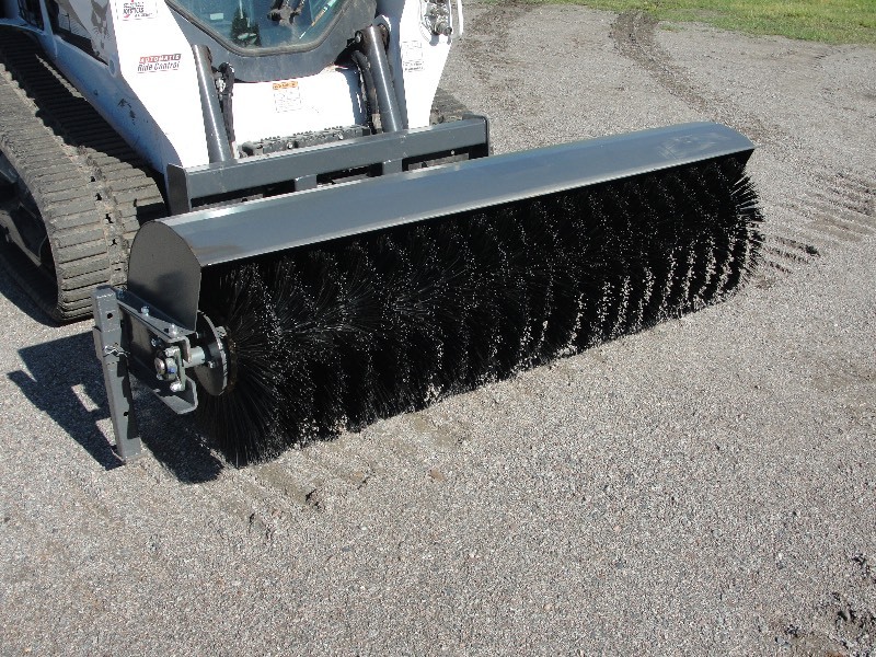 WOLVERINE 72 IN ANGLE BROOM