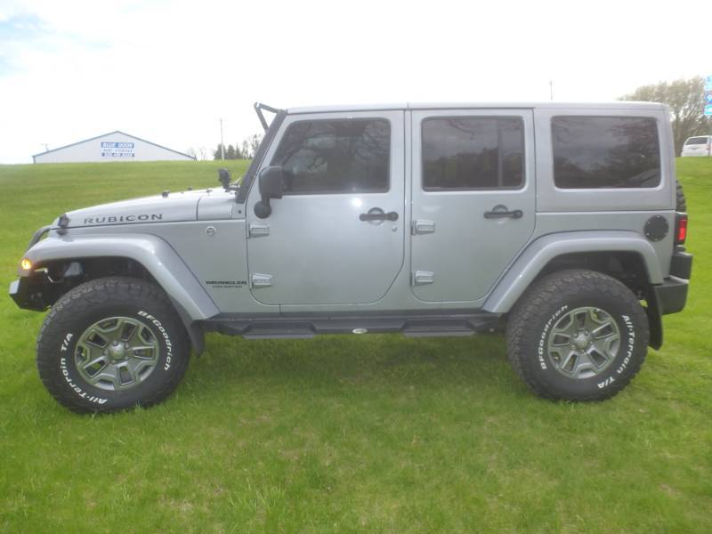 lot 1 image: 2016 Jeep Rubicon