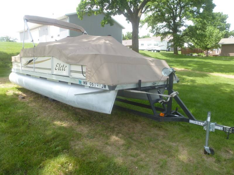 lot 2 image: 2005 Elite 20 Pontoon