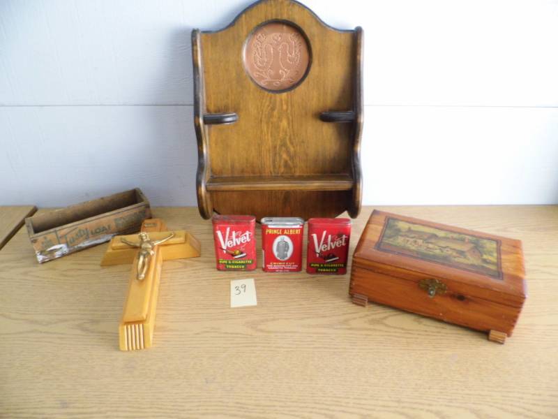 Vintage Tobbacco Tins - Small Crate