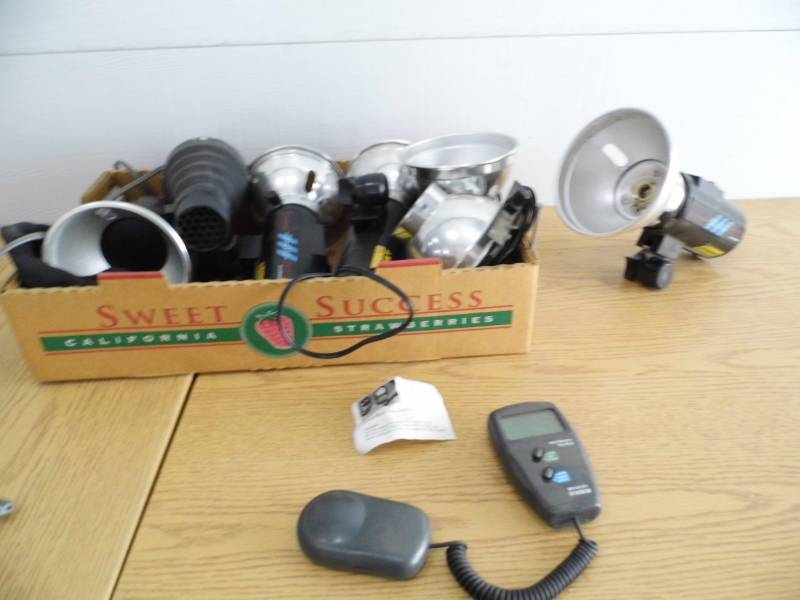 Lot of Studio Flashes